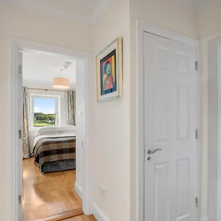 Seaview - Spectacular Apartment, Connemara Clifden