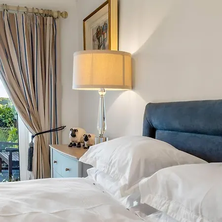 Seaview - Spectacular Apartment, Connemara Apartment